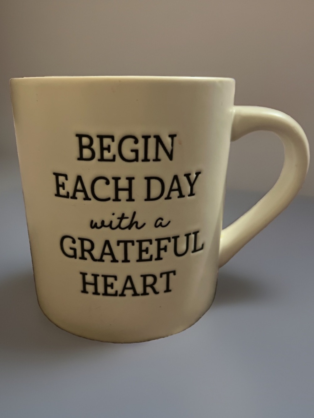 THRESHOLD BEGIN EACH DAY WITH A GRATEFUL HEART 16 OZ STONEWARE MUG